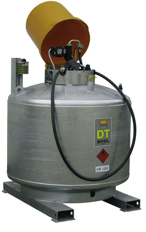 DT-Mobil-980l_Haube-verzinkt-Pumpe Abb. ähnlich: DT-Mobil 980 Liter doppelwandi verzinkt mit Haube – Elektropumpe 12 V und Automatik-Zapfpistole