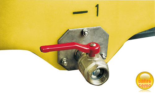 GFK-Fass-Auslaufhahn-mit-Flansch GFK-Fass mit 3-Lochflansch für Montage verschiedener Armaturen als Zubehör