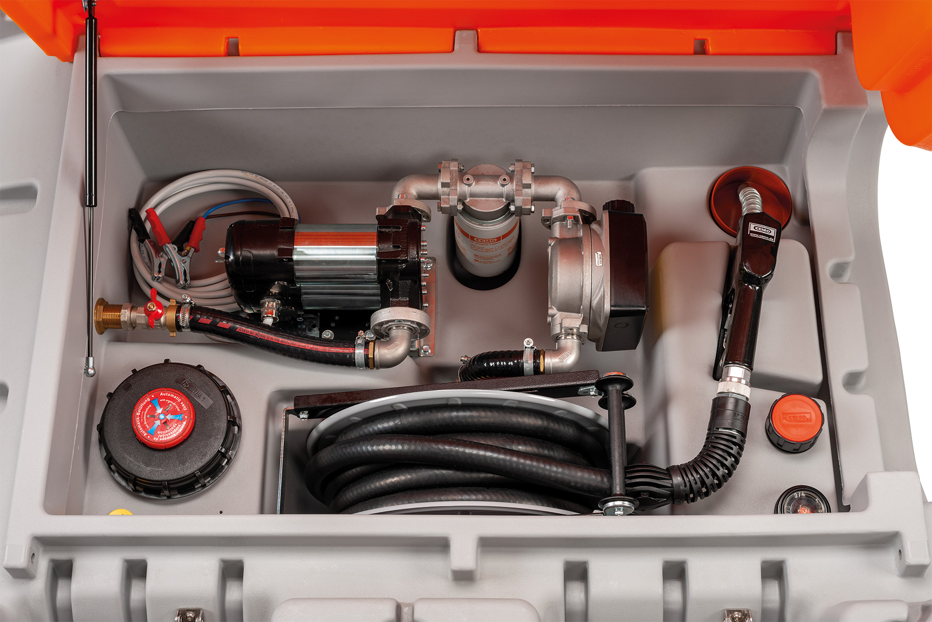 Beispiel: CUBE Mobil 980 Liter Premium mit ADR-Zulassung und Bipump 12 Volt sowie Schlauchaufroller